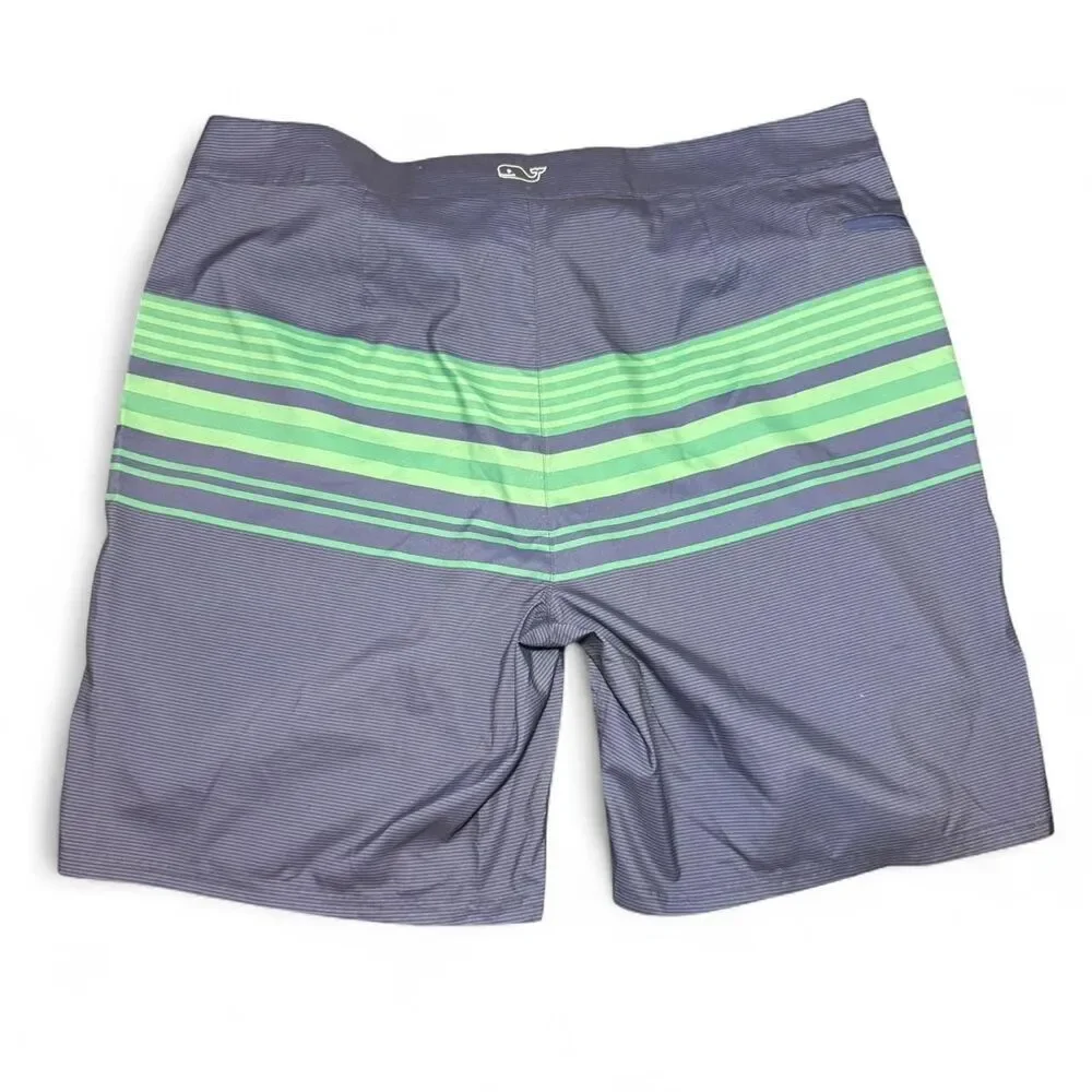 Vineyard Vines Men’s blue and green striped board shorts/swim trunks Size 40